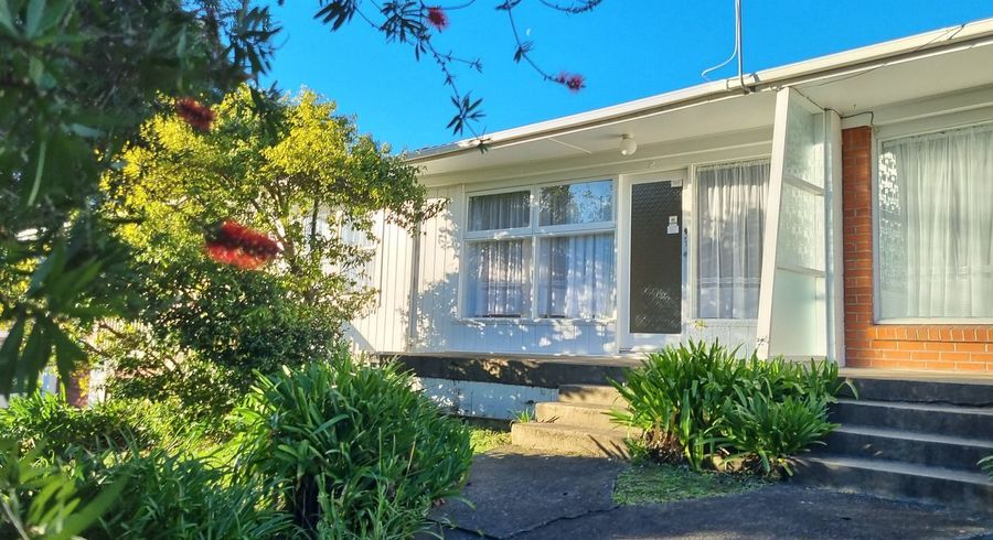  at 12 Walpole Avenue, Hillpark, Auckland