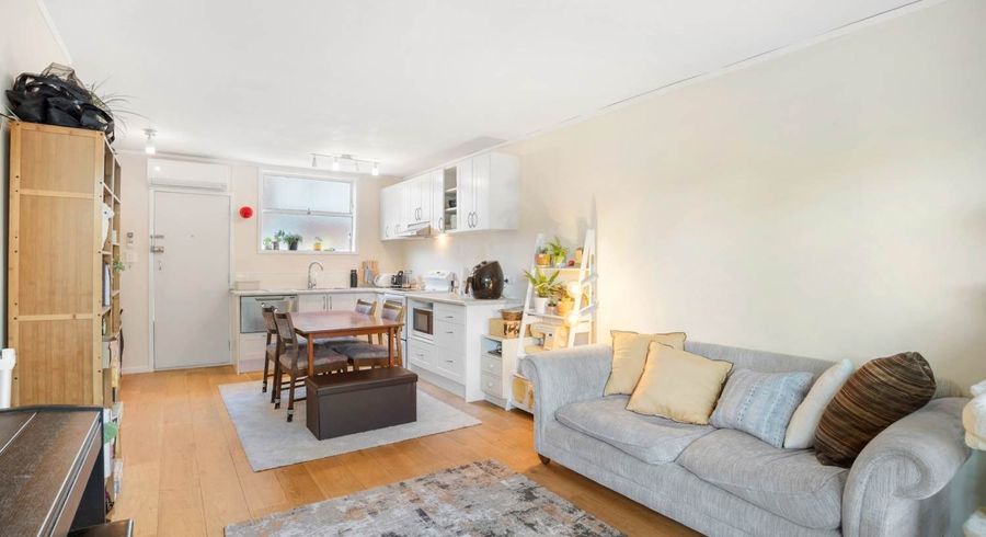  at 2/11 Lovelock Avenue, Mount Eden, Auckland City, Auckland