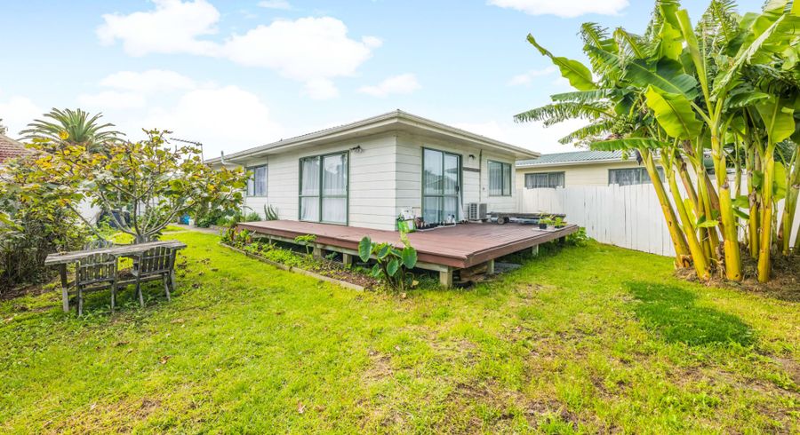  at 4A Viola Avenue, Mangere East, Auckland