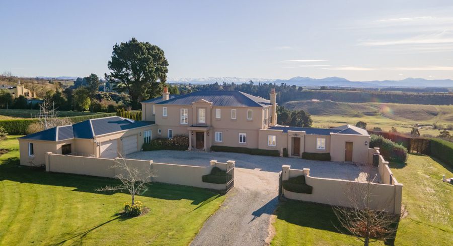  at 351 Gleniti Road, Hadlow