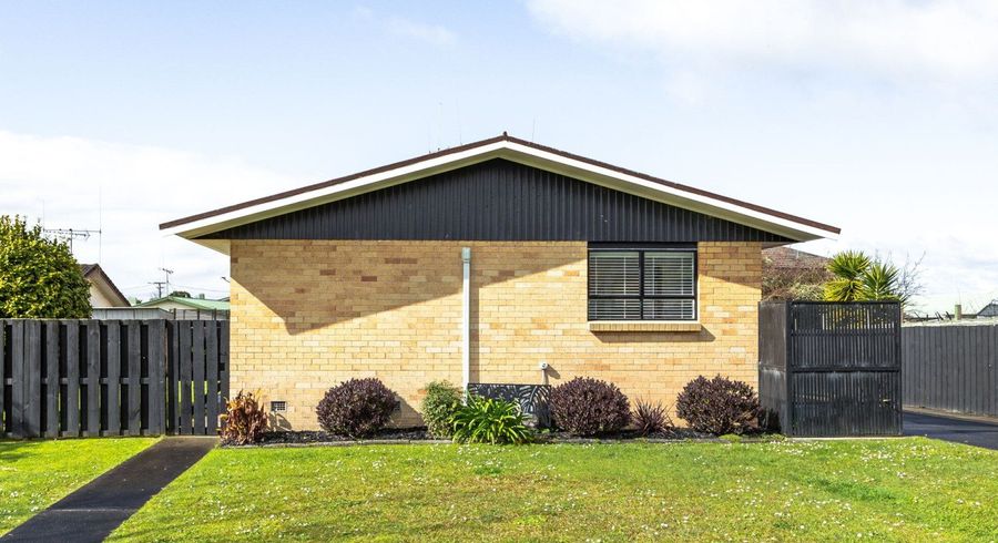  at 58 Aurora Terrace, Hillcrest, Hamilton