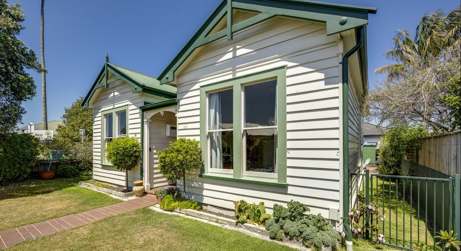  at 36 Napier Terrace, Hospital Hill, Napier