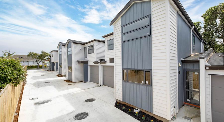  at 40 Wimbledon Crescent, Glen Innes, Auckland