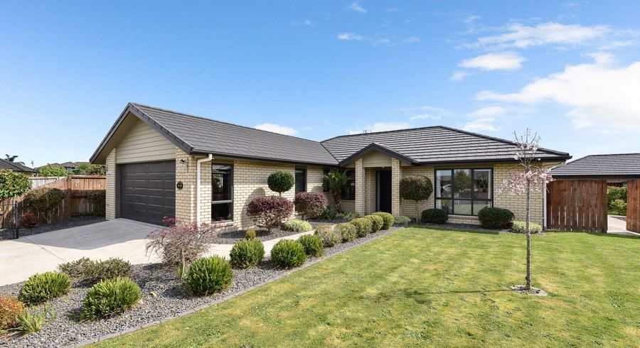  at 15 Waltham Place, Rototuna North, Hamilton
