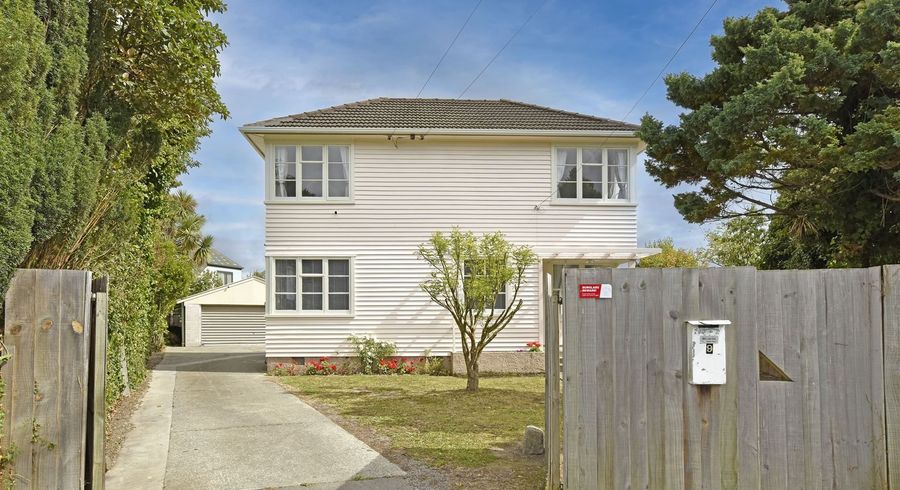  at 9 Lyall Place, Bryndwr, Christchurch