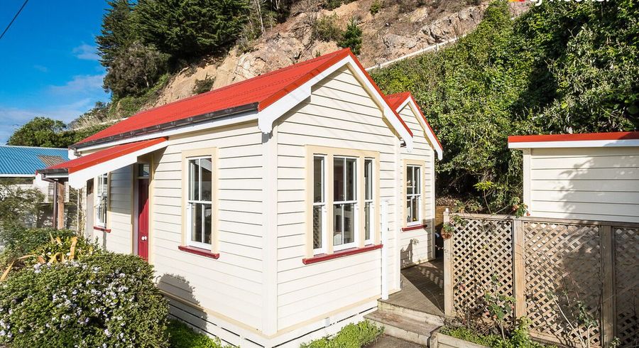  at 5 Macandrew Road, Careys Bay, Dunedin
