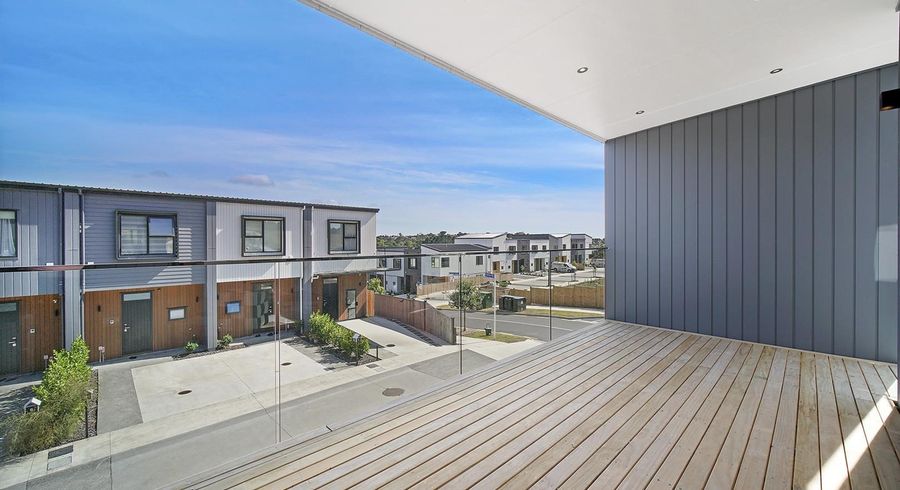  at 9 Heketara Way, Massey, Waitakere City, Auckland