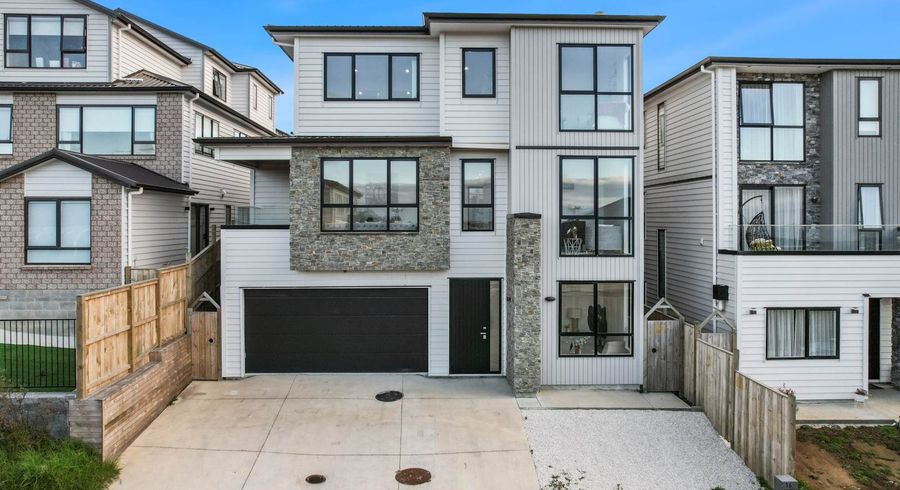  at 16 Glann Lane, Flat Bush, Auckland