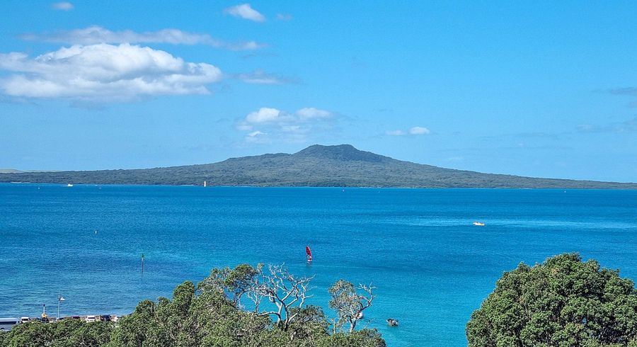  at 6B/173 Hurstmere Road, Takapuna, North Shore City, Auckland