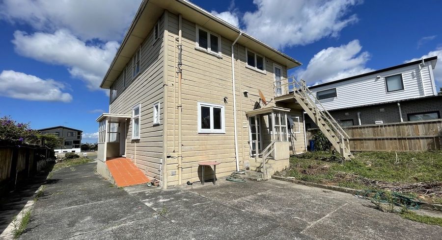  at 2/246 Mount Albert Road, Sandringham, Auckland City, Auckland