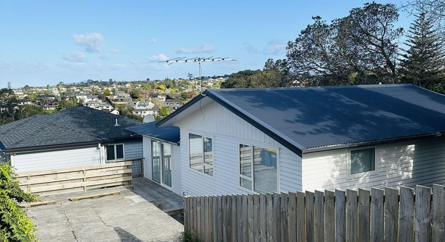  at 699 East Coast road, Browns Bay, North Shore City, Auckland