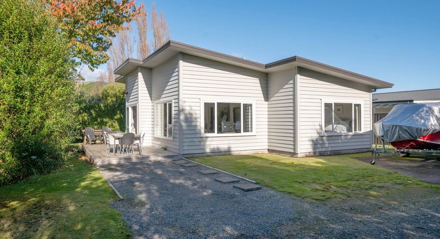  at 2/38 Kinloch Road, Kinloch, Taupō