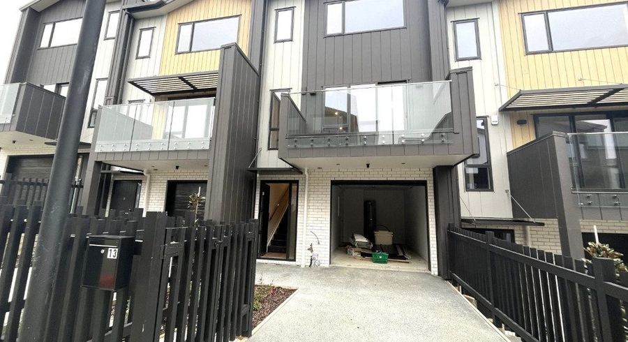  at 13 Irwin Lane, Windsor Park, North Shore City, Auckland