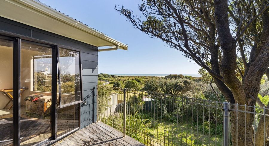  at 5 Moana Street, Otaki Beach, Otaki
