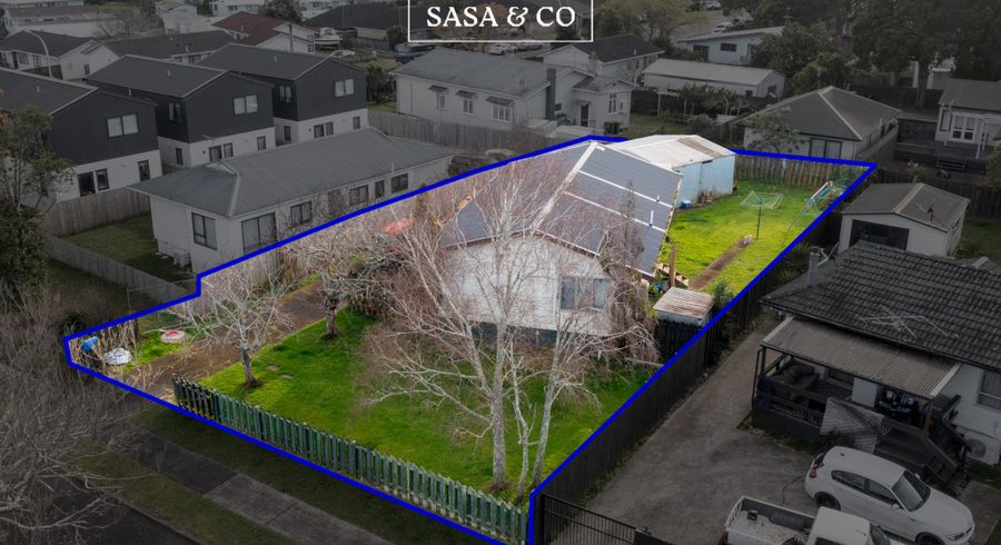  at 4 Stoll Place, Clendon Park, Manukau City, Auckland