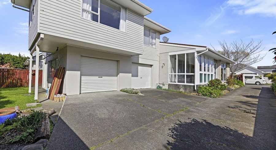  at 27 St Columbans Grove, Boulcott, Lower Hutt, Wellington