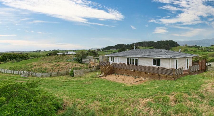  at 37 Sandown Road, Te Horo Beach