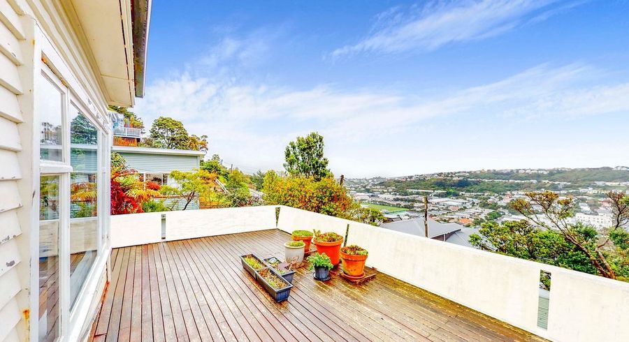  at 88 Nevay Road, Karaka Bays, Wellington, Wellington