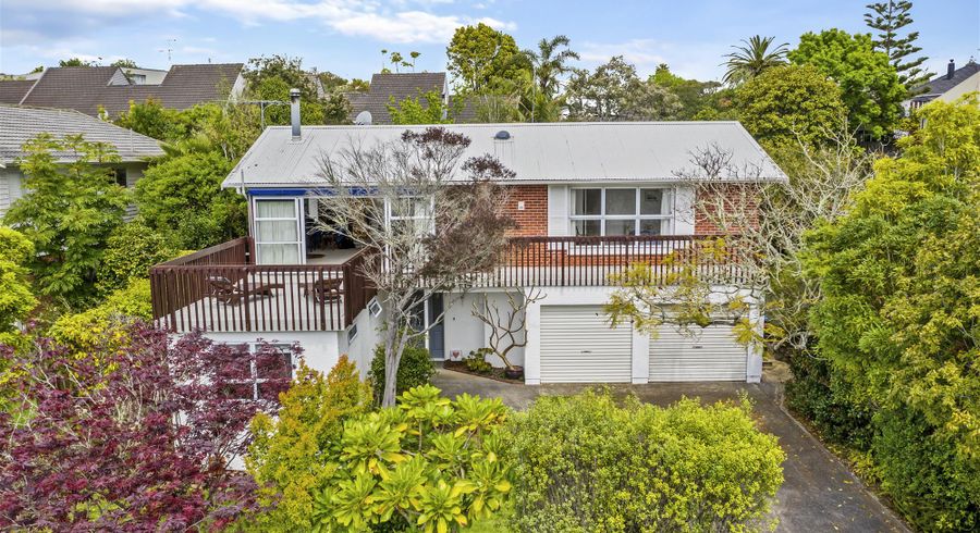  at 9 Mount Carmel Place, Meadowbank, Auckland