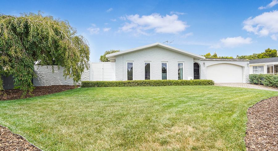  at 13 Knightsbridge Place, Dinsdale, Hamilton