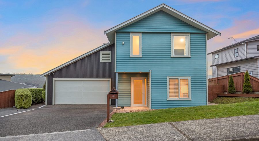  at 129 Te Puia Drive, Aotea, Porirua