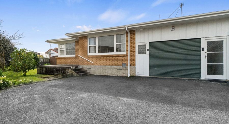  at 24A Kensington Place, Fairfield, Hamilton