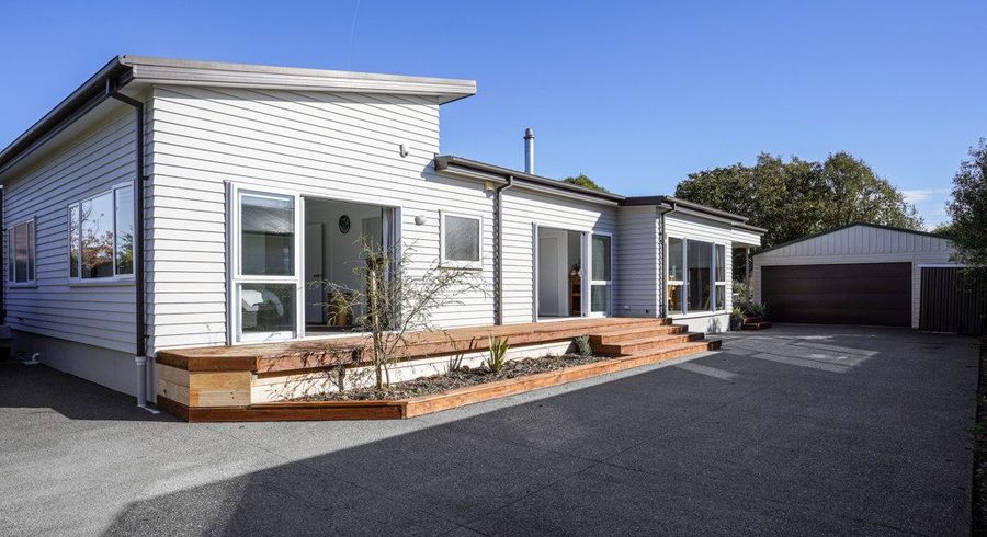  at 18 Stalkers Road, Woodend Beach, Woodend