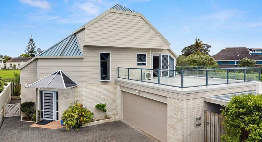  at 2/3 Hostel Access Road, Eastern Beach, Manukau City, Auckland