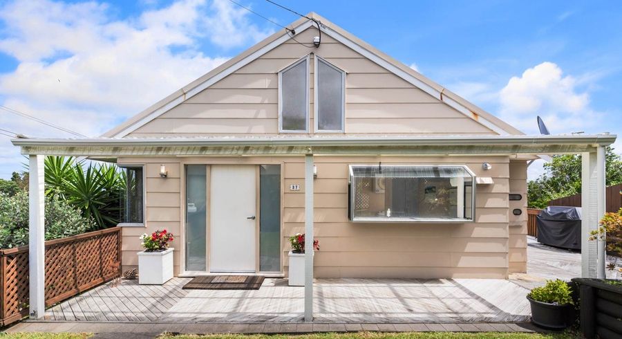  at 1/37 Teal Crescent, Beach Haven, North Shore City, Auckland