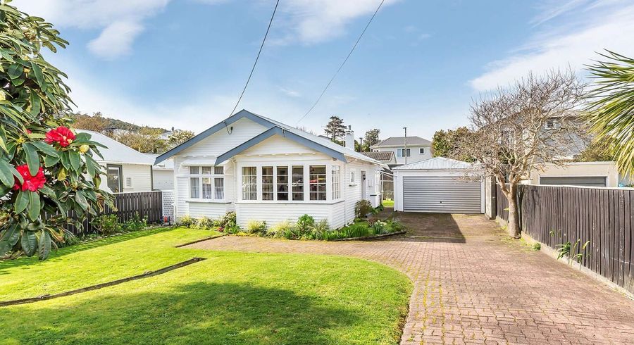  at 18 Parkvale Rd, Karori, Wellington, Wellington