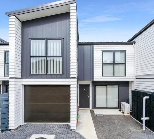  at 5 Eden Street, Mangere East, Manukau City, Auckland