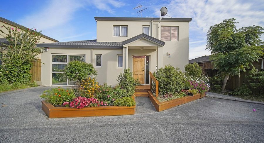  at 2/16 Costar Place, Wiri, Manukau City, Auckland