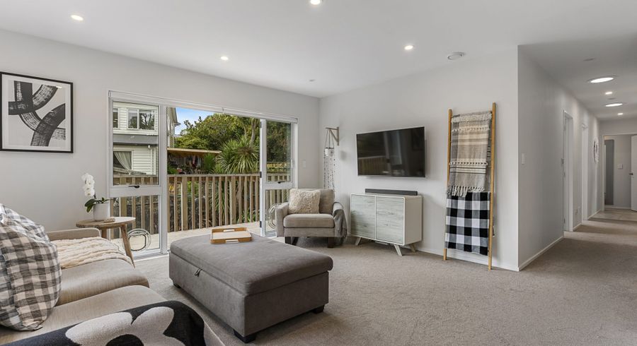  at 2/58 Botany Road, Botany Downs, Manukau City, Auckland