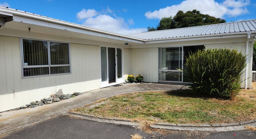  at 2/162 Porchester Road, Papakura, Papakura, Auckland