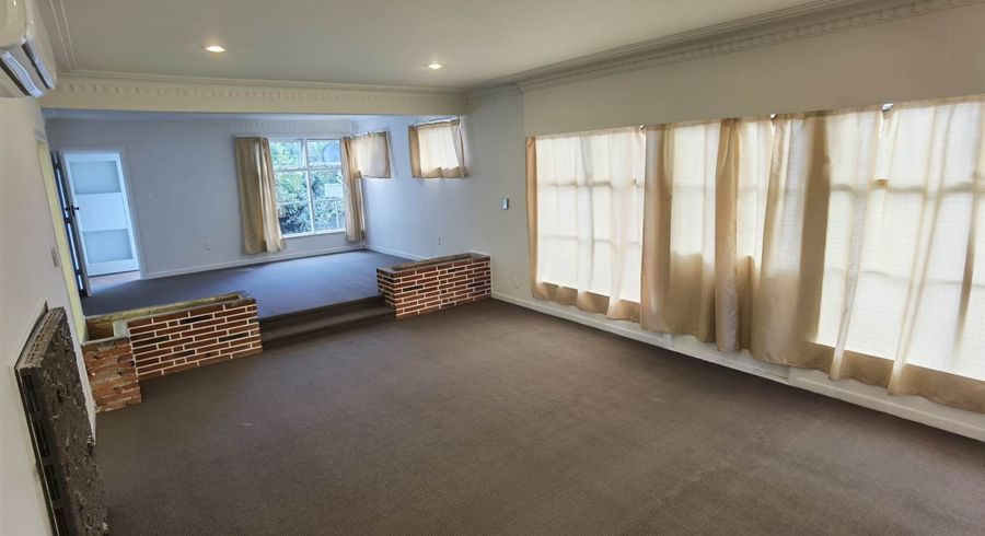  at 15 Lynwood Road, New Lynn, Waitakere City, Auckland