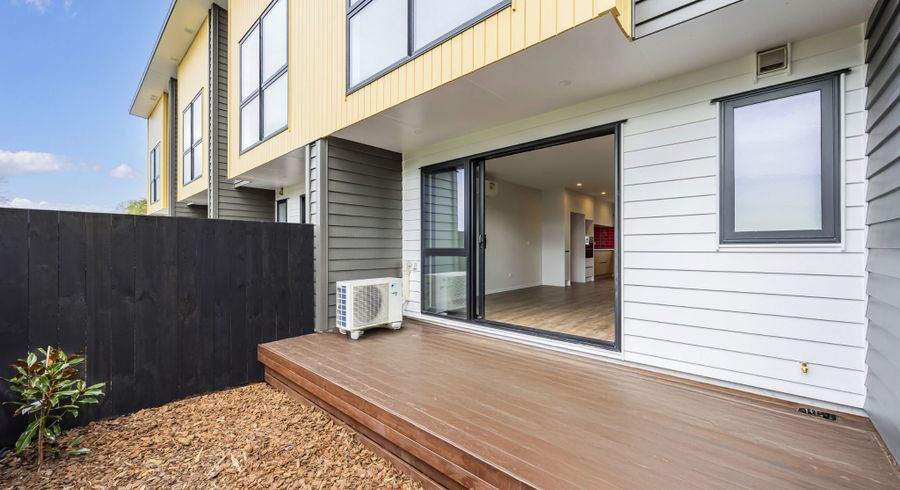  at 4/21 Peachgrove Road, Te Atatu Peninsula, Waitakere City, Auckland