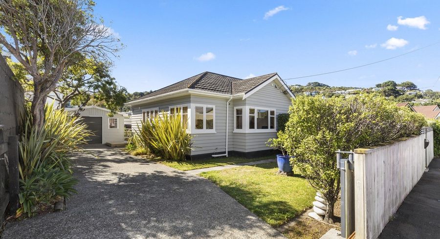  at 3 Glamis Avenue, Strathmore Park, Wellington