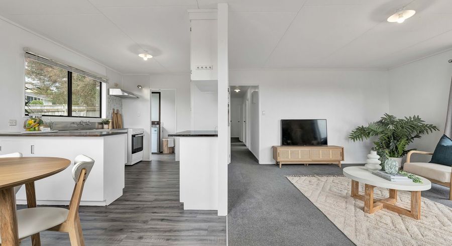  at 33 Riversdale Drive, Merrilands, New Plymouth, Taranaki