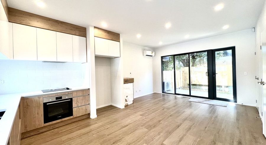  at 6/143 Carlisle Road, Northcross, Auckland