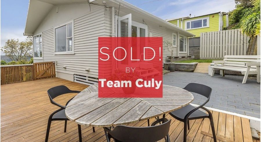  at 8 Durham Crescent, Aro Valley, Wellington