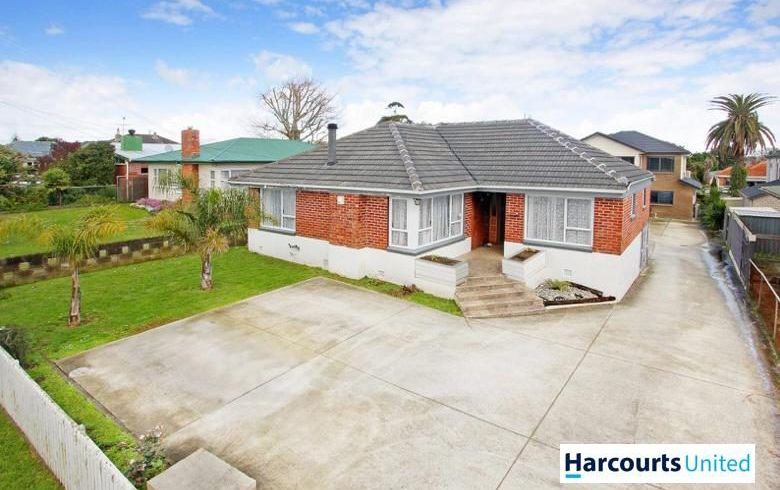  at 10 Sunnyside Crecsent, Papatoetoe, Manukau City, Auckland