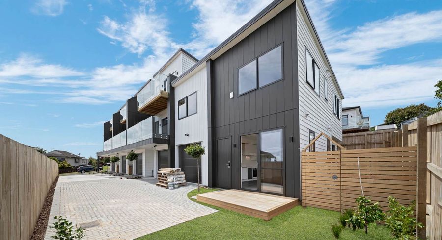  at 5E Glenshee Place, Highland Park, Manukau City, Auckland