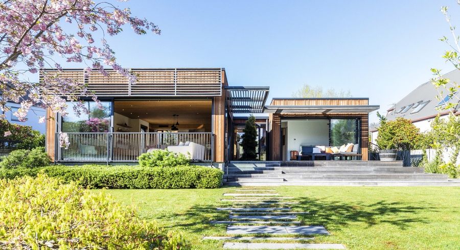  at 35 Poynder Avenue, Fendalton, Christchurch City, Canterbury