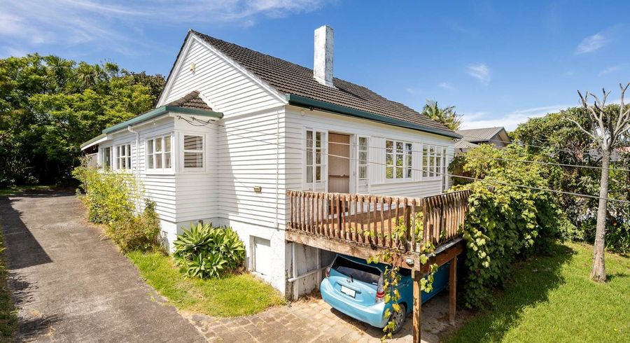  at 18 Seaside Avenue, Waterview, Auckland City, Auckland
