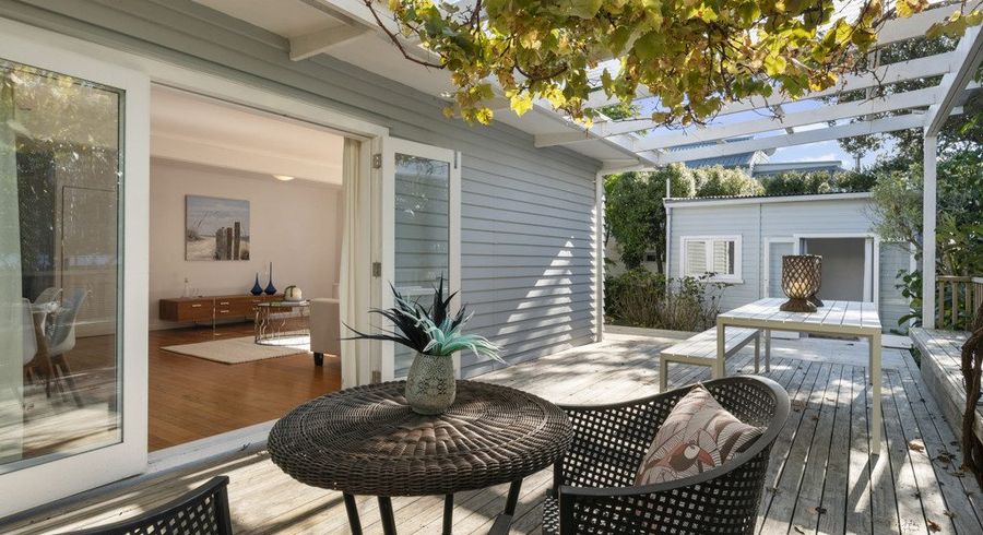  at 1/1A Scarboro Terrace, Murrays Bay, North Shore City, Auckland