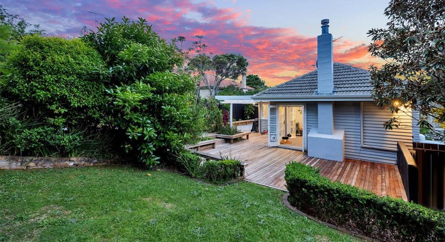  at 1/53 Corunna Road, Milford, Auckland