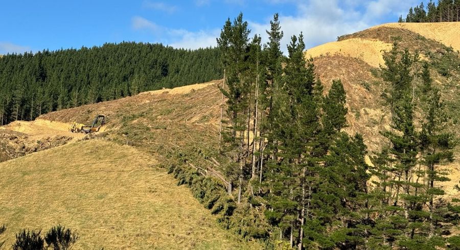  at 127 Russells Road, Whitemans Valley, Upper Hutt, Wellington