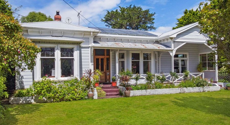  at 35 Ihupuku Street, Whanganui