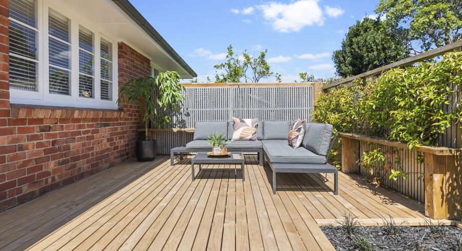  at 99 Wallace Road, Mangere Bridge, Auckland