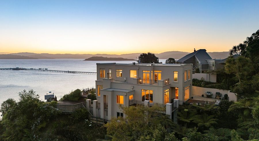  at 117 Marine Drive, Sorrento Bay, Eastbourne, Lower Hutt, Wellington
